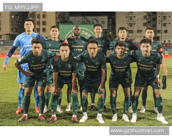 成都足球队以56分领跑全国锦标赛积分榜展现强大实力